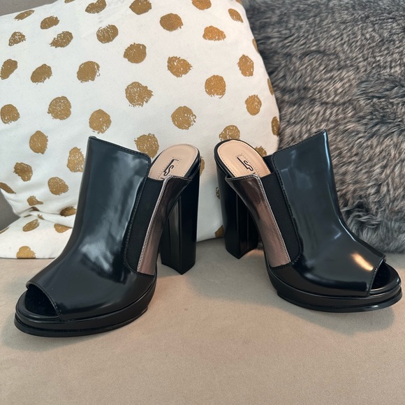 Leila Stone Jissel Black Patent Platform Sandals - Picture 4 of 7